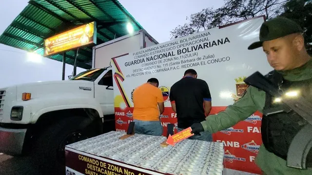 GNB detiene a dos hombres con 64 mil dólares ocultos en sacos de abono en Santa Bárbara del Zulia