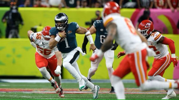 Inicia el Super Bowl LIX y Philadelphia Eagles toma la delantera sobre Kansas City Chiefs