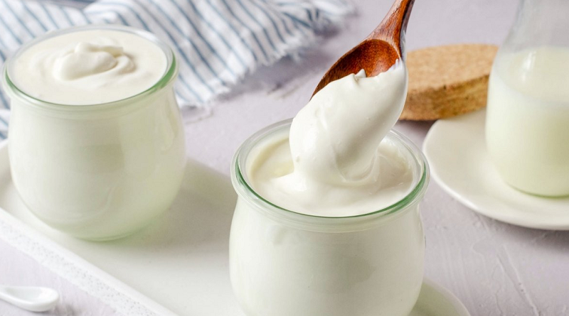 Estudio revela que comer yogur reduce riesgö de padecer cáncër