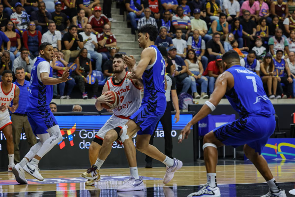 ¡Dramática victoria! Venezuela selló su clasificación en la AmeriCup tras vencer a Chile por la mínima 73 a 72