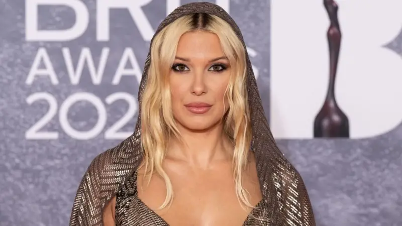 «No soportan ver a una niñä convertirse en mujer»: Millie Bobby Brown denüncia comentarios sobre su apariencia