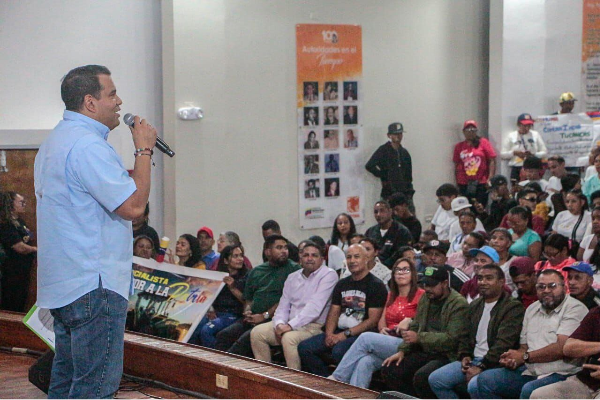 Falcón cumple con financiamiento de proyectos de la Consulta Popular Nacional (+ Fotos)