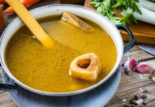Descubre cuál es el caldo con alto contenido de proteína que es ideal para incrementar la masa muscular (+ Detalles)