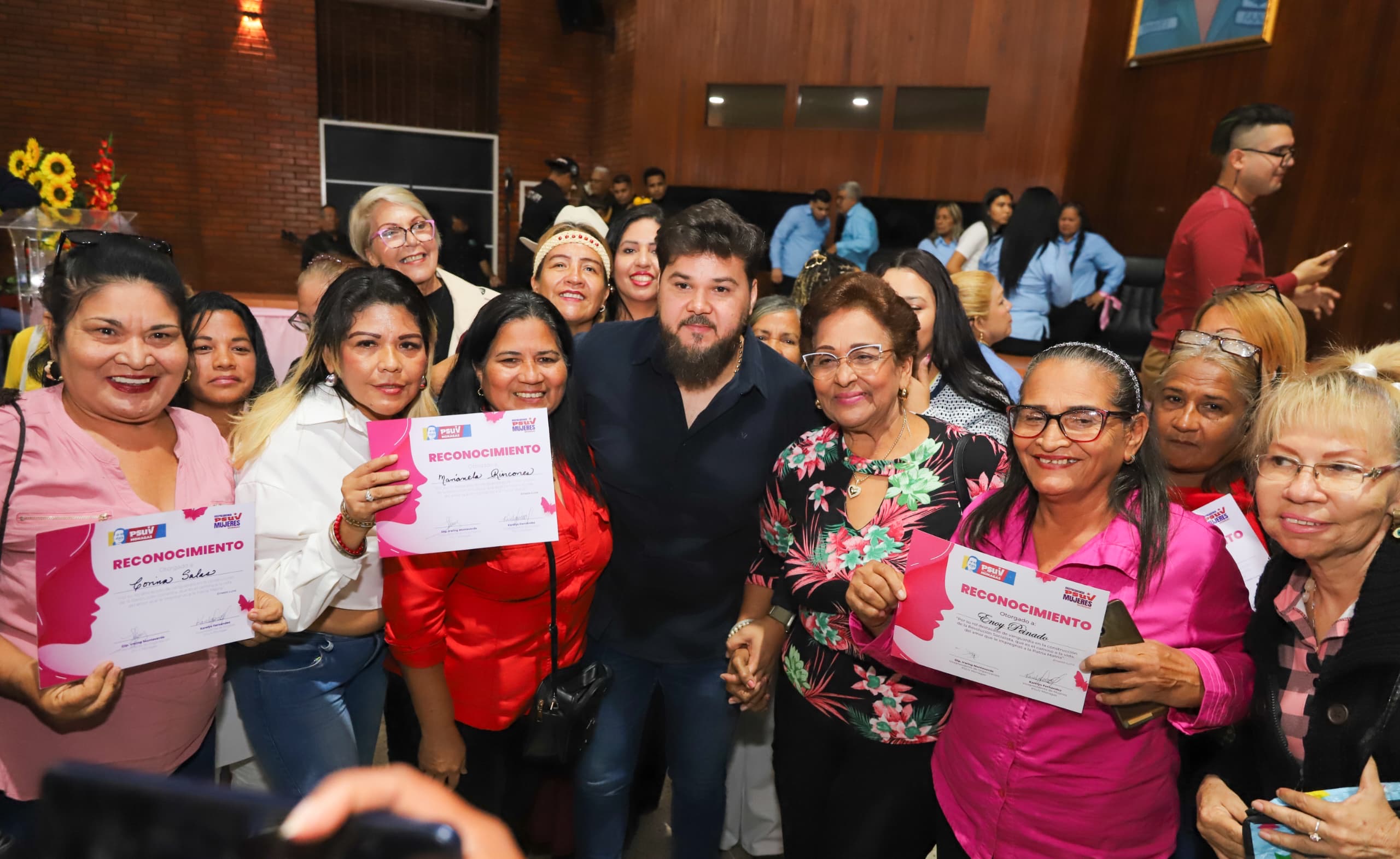 Sesión del CLESM y Cámara de Maturín homenajearon a más de 400 mujeres monaguenses (+ Fotos)