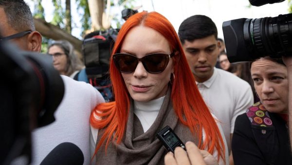 Mireddys González no aparece para firmar documento de la demända de Daddy Yankee