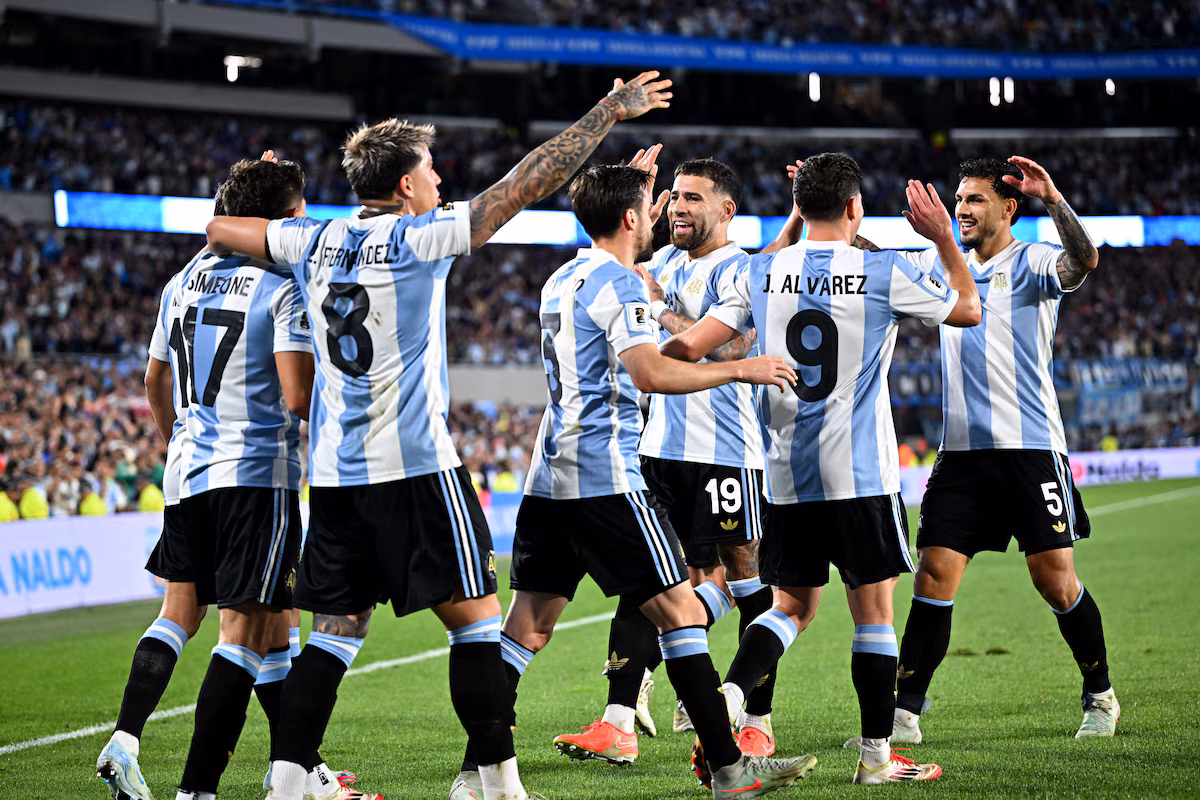 Con Argentina clasificada, así quedó la tabla de posiciones de las eliminatorias sudamericanas: todos los goles de la 14ª fecha