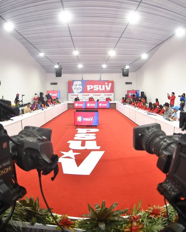 Diosdado Cabello destacó que en las asambleas de bases se registraron 163.015 aspirantes: Mujeres lideraron postulaciones