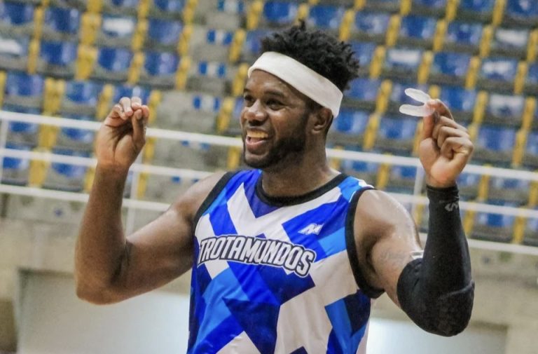 Nestor Colmenares vuelve a Trotamundos para la temporada 2025 de la NBA