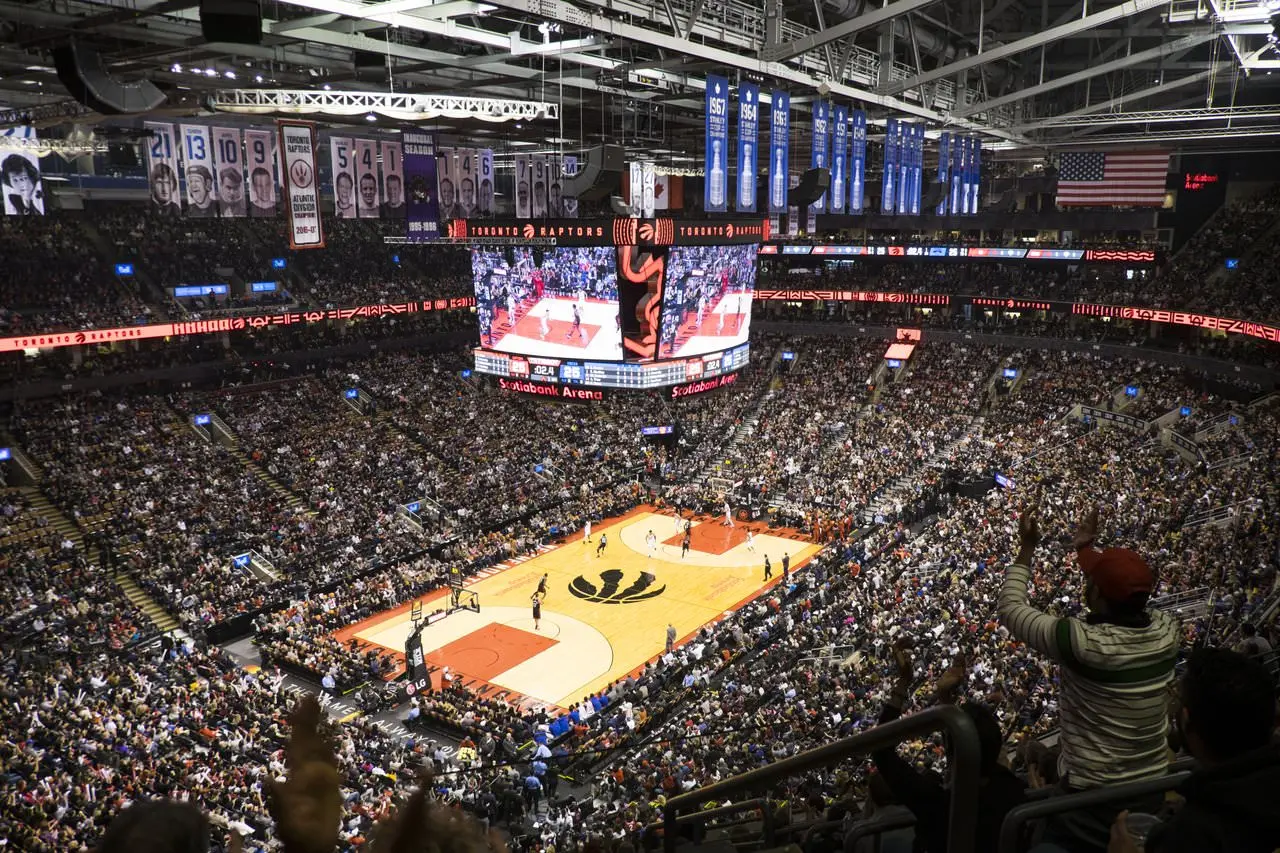 La tecnología no conoce límites: la cancha de entrenamiento de los Raptors sorprende a los aficionados