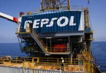 Repsol buscará opciones para poder seguir sus operaciones en Venezuela, alegando que su mayor producción es el gas natural y no el petróleo