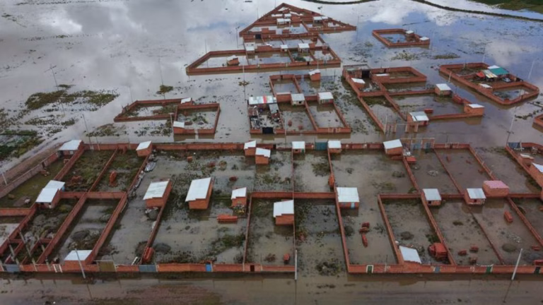 Emergëncia en Bolivia por lluvias: más de 368 mil familias afectadäs y 99 municipios en estado de desästre