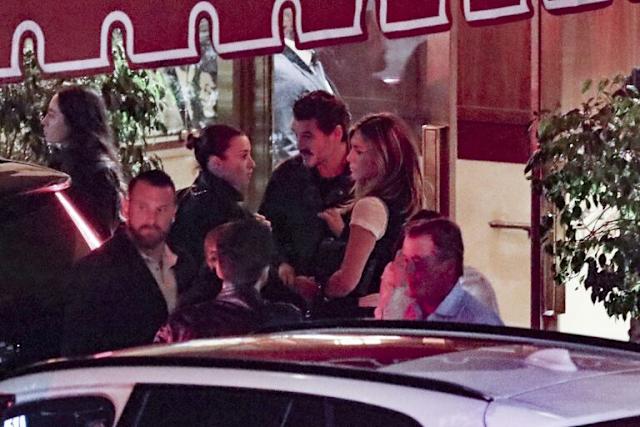 Jennifer Aniston y Pedro Pascal son fotografiados cenando juntos el sábado