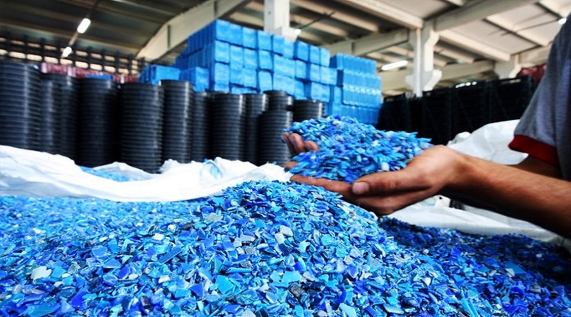 Firma de convenio estratégico activa diez industrias del sector plástico (+ Detalles)