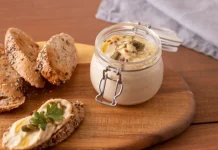 Paté de hígado con cinco ingredientes: ideal para llevar a un compartir o disfrutar en casa