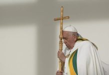 El Papa Francisco continúa mejorando mientras sigue su «aislamientö» en Casa Santa Marta