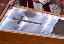 Cierran féretro del Papa Francisco tras multitudinario homenaje y la visita de más de 250 mil personas