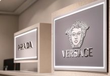 En un «acuerdo definitivo» Prada anunció la compra de su riväl Versace por 1.390 millones de dólares