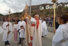 Pescadores y feligreses cerraron la Semana Mayor con bendición del mar en La Guaira (+ Fotos)