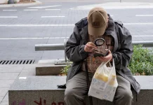 Los adultos mayores que usan móviles e internet tienen menores tasas de deterïoro cognitivo (+ Detalles)