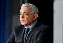 Continúan las audiencias de juiciö contra el expresidente Álvaro Uribe Vélez por delitös de fräudë