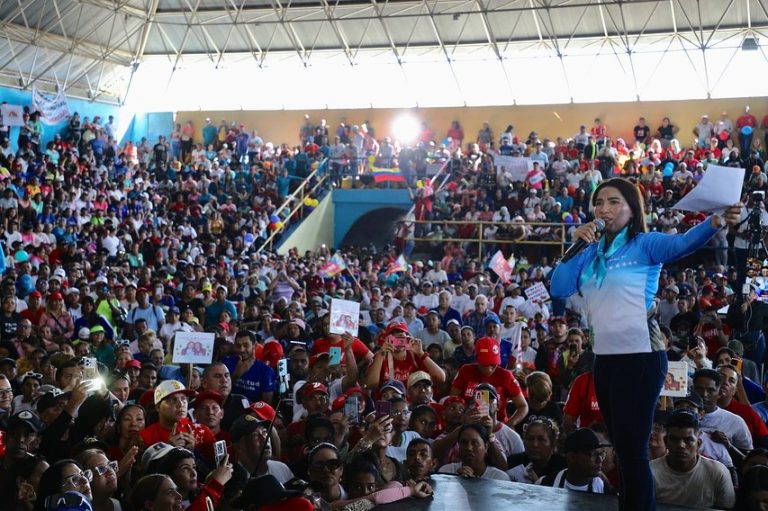 Candidata Jhoanna Carillo realizó la juramentación de su comando de campaña en el estado Sucre (+ Fotos)