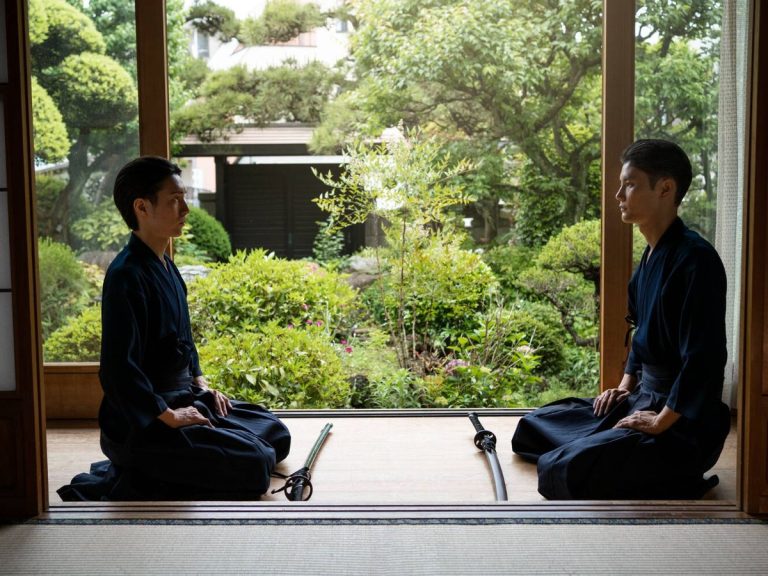 ¿Por qué los japoneses se sientan de rodillas? Este es el curioso origen samurái
