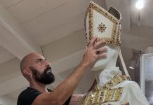 ¿Quién es Filippo Sorcinelli? El diseñador que confeccionó los trajes del papa Francisco (+ Detalles)