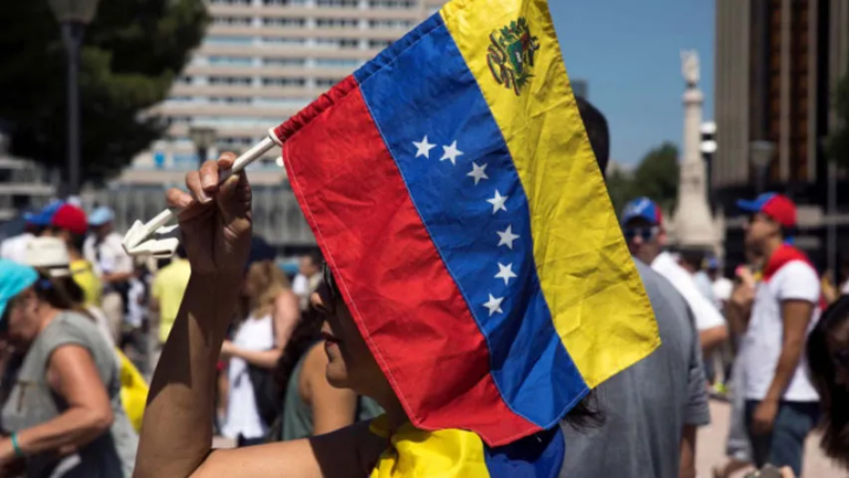 Los venezolanos son los extranjeros con más estudios superiores en España