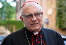 Cardenal Porras pide que nuevo papa siga la senda de Francisco
