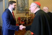 Vicepresidente de Estados Unidos se reunió con emisarios del Vaticano para hablar de las políticas migratorias