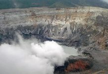 Volcán Poás de Costa Rica lanzó cenizas a más de 3km de altura este 21 de abril y se mantiene la alerta naranja en la zona