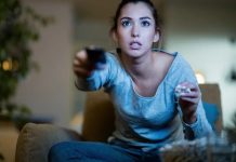 Ver series de crímënes reales para relajarse podría ser señal de alërta, según experta
