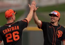 Willy Adames estuvo de buenas y sacó su primer jonrón del año ante los Filis