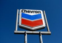 Presidente de Chevron rechaza decisión de EE.UU sobre licencia para operar en Venezuela