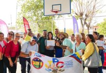 Entregan kit de rehabilitación para fortalecer 4 salas de autogobierno en Barcelona (+ Fotos)