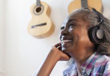 Estudio demuestra que la música placentera activa el sistema cerebral que alivia el dolôr