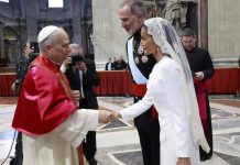 Así fue el encuentro del rey Felipe y la reina Letizia con el papa León XIV en el Vaticano