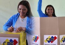 Desde la capital del estado Sucre: Candidata Jhoanna Carrillo ejerció su derecho al voto este 25-may