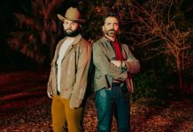 Los mexicanos Carín León y Alejandro Fernández unen sus voces en “Me está doliendö”