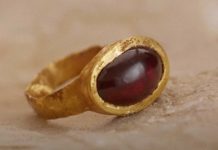 Descubren en la Ciudad de David un anillo de oro de 2.300 años de antigüedad