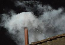 ¿Humo blanco o negro? Así funciona la chimenea que anunciará al sucesor del papa Francisco