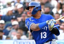 Salvador Pérez superó los 1.600 imparables de por vida en la MLB