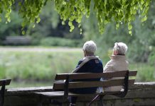 Estudio revela la expectativa de vida que tienen los hombres y mujeres de edad avanzada