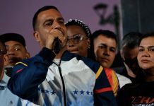 Gobernador de La Guaira salió a las calles para acompañar a los guaireños en la jornada electoral (+ Fotos)