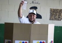 Candidato José Brito ha ejerció su derecho al voto en el estado Anzoátegui