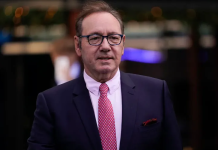 Kevin Spacey premiado e invitado de honor en gala de Better World Fund en Cannes