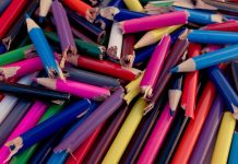 Lápices de colores viejos: un tesoro creativo y ecológico en tu hogar