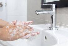 OMS promueve higiene de manos y advierte de riesgÖs por uso excesivo de guantes