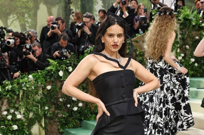 rosalia-met-gala-82076