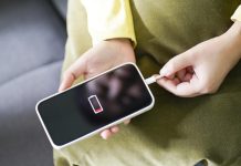 No te quedes incomunicado: Cuatro formas seguras de cargar tu móvil sin electricidad